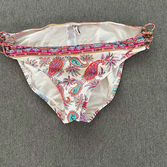 Nanette Lepore Queen Stargazer bikini top + Queen charmer bottoms - Picture 11 of 13